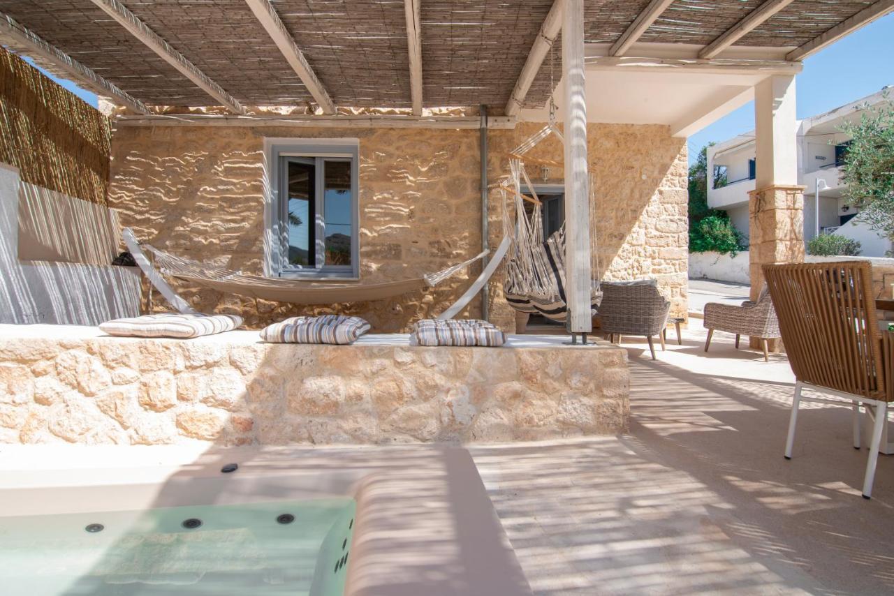 Terra E Sole Spa Suite Aegina Vathí Eksteriør billede