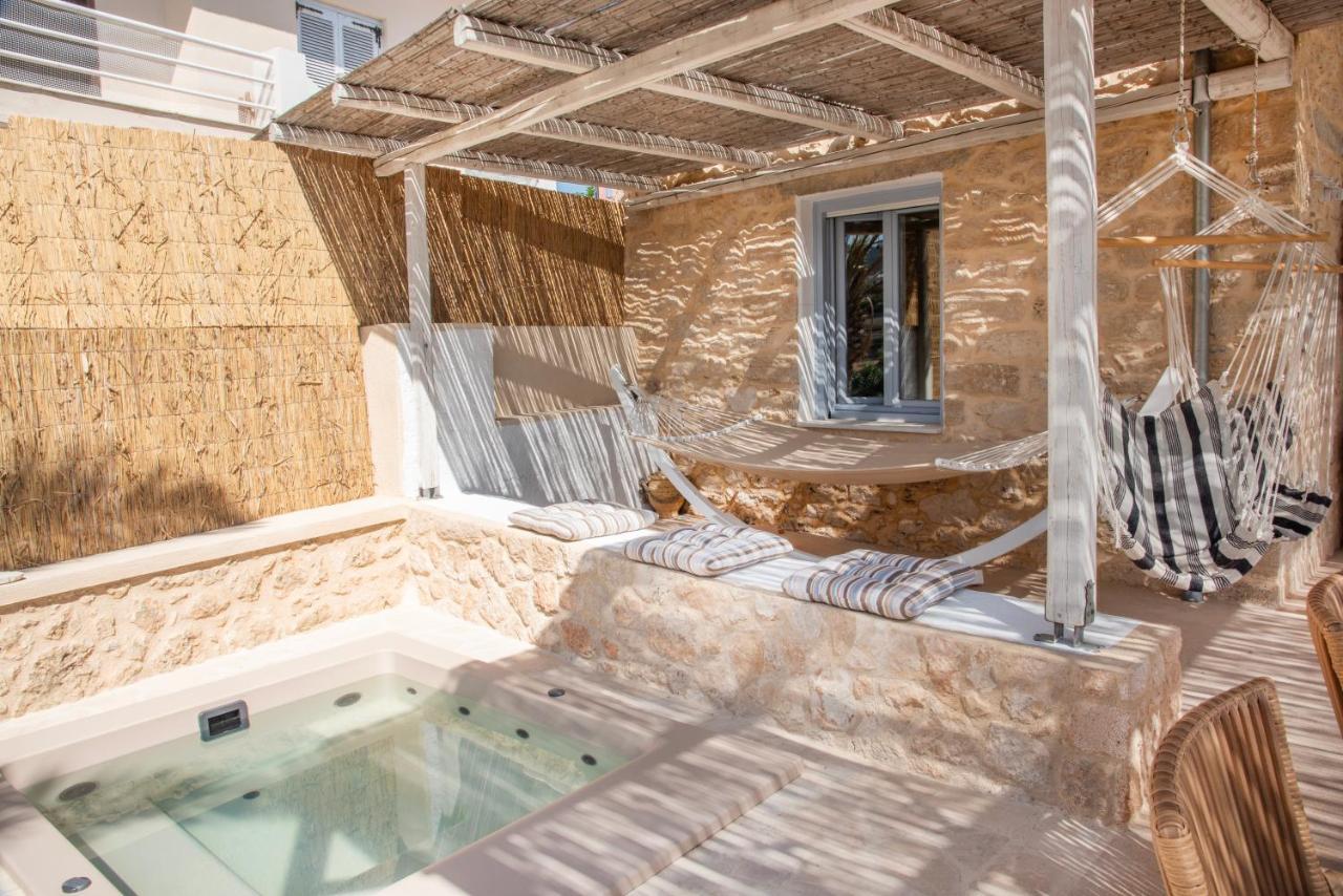 Terra E Sole Spa Suite Aegina Vathí Eksteriør billede